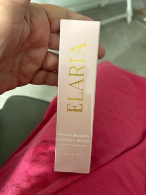 Elaria Sheer Setting Mist SPF 50 - Pink